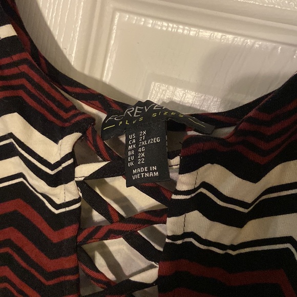 NWOT printed bodysuit - Picture 3 of 4